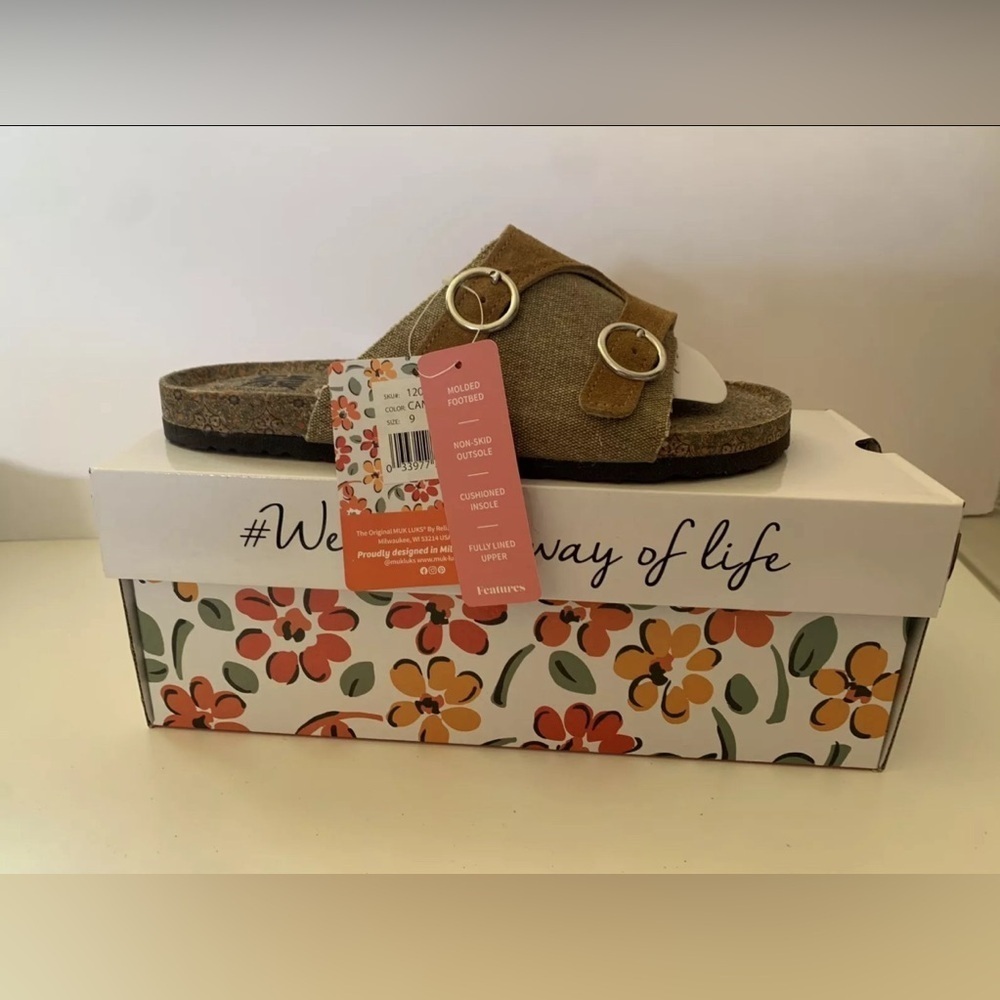 MUK LUKS Tan Buckle-Accent Valerie Terra Turf Sandal- Women Size 9 Women Sandals